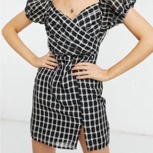 “SIZE SMALL” Gilli Piff Sleeve Mini Dress